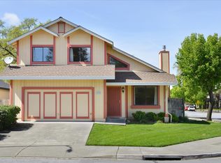 9294 Cordellia Ln, Windsor, CA 95492