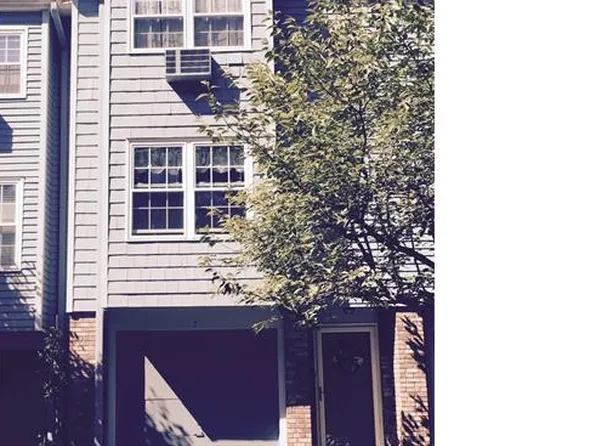 250 Summer St #1G, Southington, CT 06489