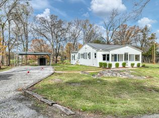 4906 Miser Station Rd, Friendsville, TN 37737