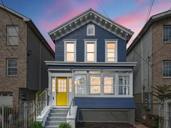 114 Oak St, Jersey City, NJ
