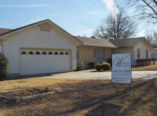 2812 Fairway Dr, Independence, KS 67301