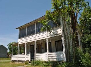 335 N Water St, Mill Hall, PA 17751