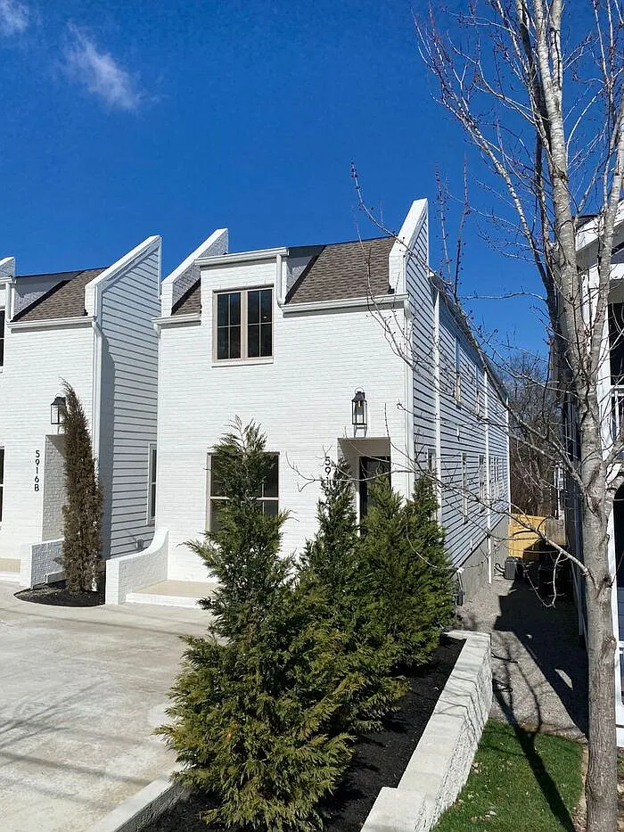 4 bed, 4.0 bath, 2961 sqft, $4,495 — Photo 2