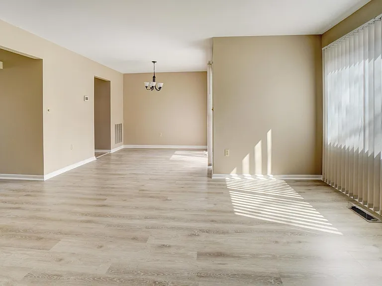 165 Pheasant Ln — Photo 25