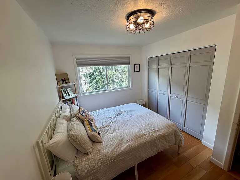 235 Paradise Rd — Photo 18