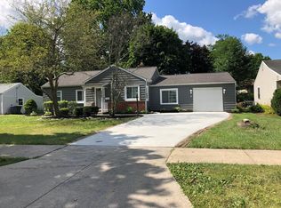 32760 Baldwin Rd, Solon, OH 44139