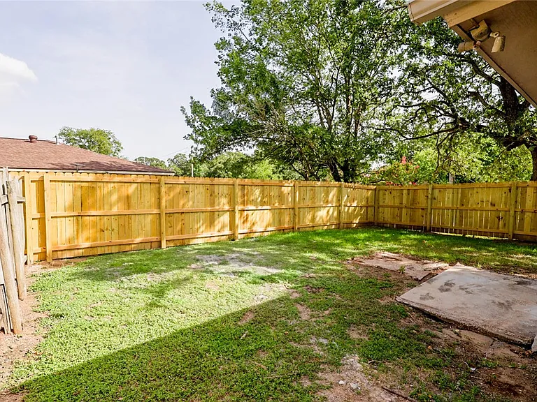 1202 Airline Dr — Photo 14
