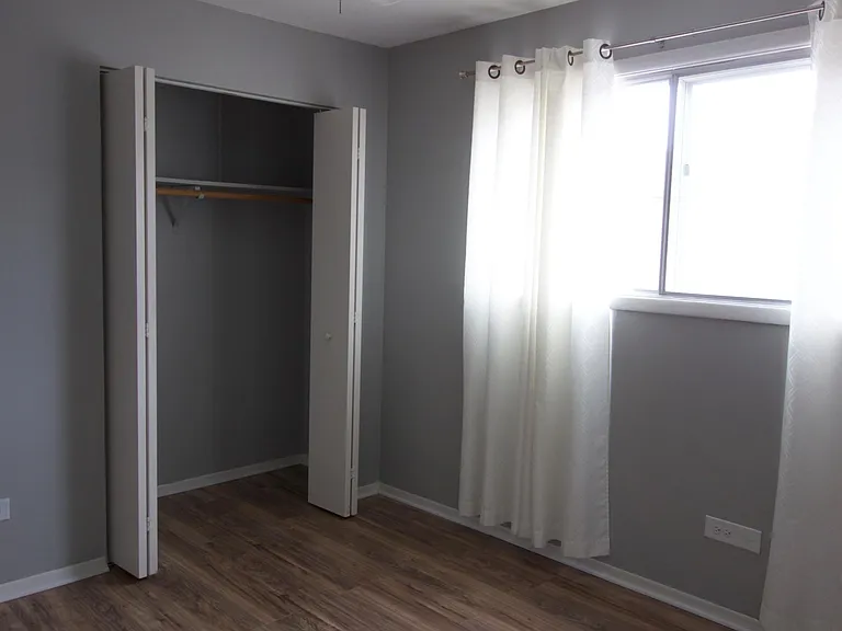 10530 Parkside Ave — Photo 10