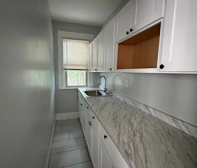 918 Winchester Ave #2 — Photo 1