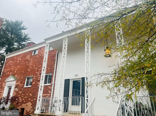 3623 Greenway Pl, Alexandria, VA 22302