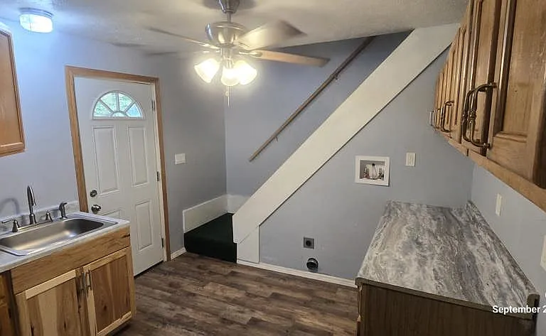 214 Sharon Ave — Photo 8
