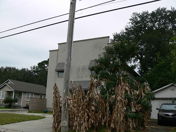 3rd image of 1624 General Collins Ave