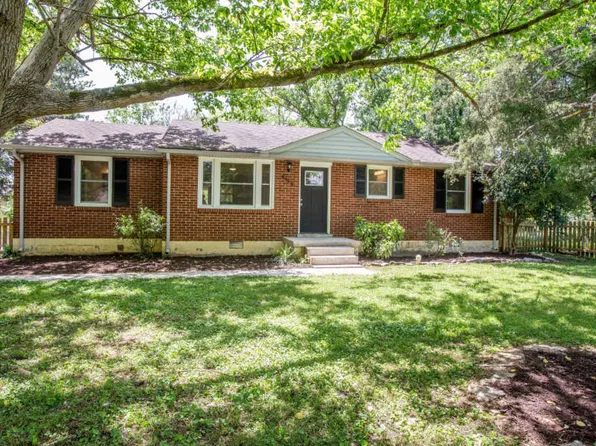 2114 Cypress Dr, Murfreesboro, TN 37130
