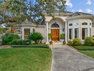 103 Limestone Oak, Shavano Park, TX, 78230