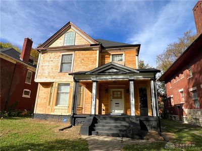 1045 W Grand Ave, Dayton, OH 45402
