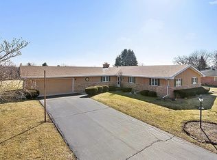 1366 S Regan Rd, New Lenox, IL 60451