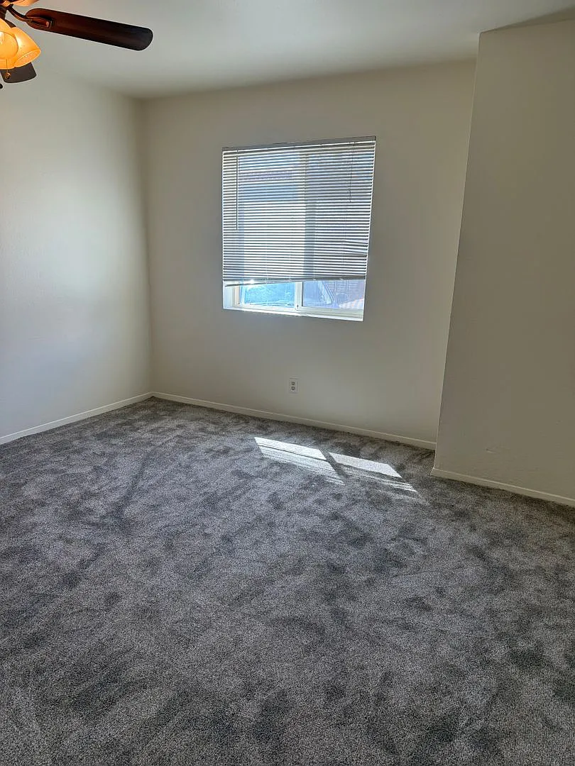 2 Bed in Old Town Lafayette — Photo 4