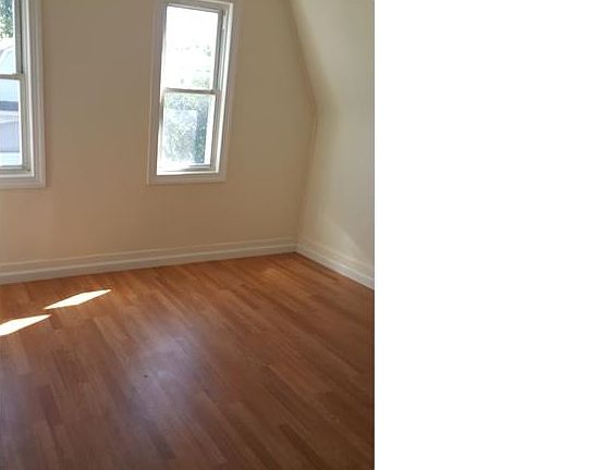 2nd image of 55 N 18th St #2