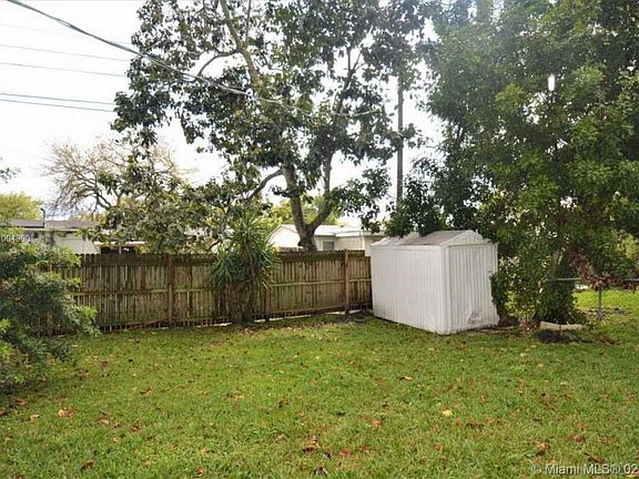 5th image of 9440 SW 51st St