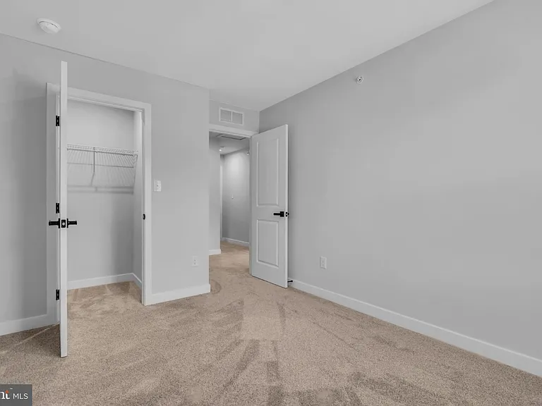 9 Foxwood Dr — Photo 27