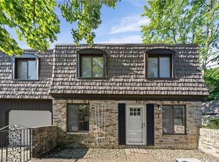 593 Tollis Pkwy #4-32, Broadview Heights, OH 44147