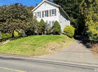 26 Hickok Ave, Bethel, CT 06801