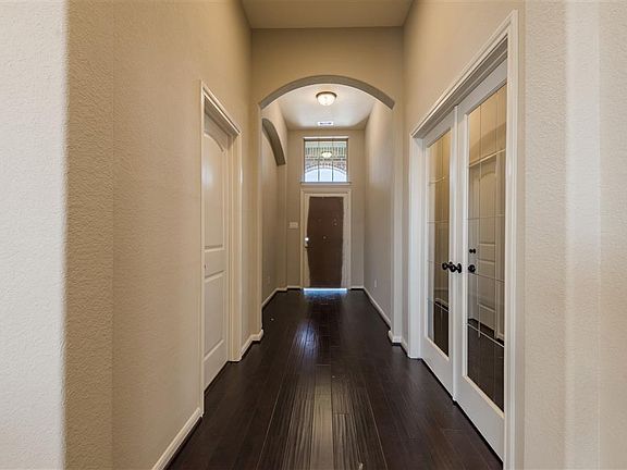 5th image of 6718 Greenwood Valley Pl