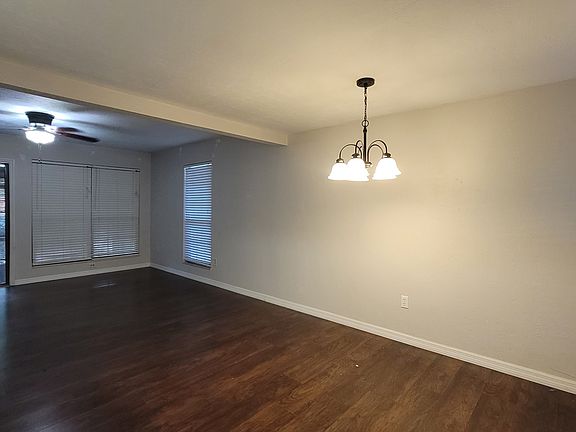 4th image of 819 SW 57th Ter #1