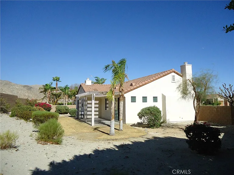 65439 Via Del Sol — Photo 25