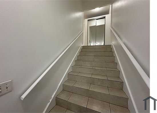 1st image of 2506 SE 19th Pl #2506