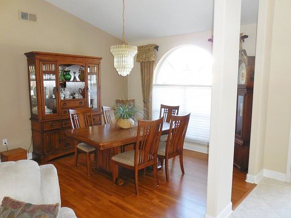 3rd image of 5358 N Lena Dr