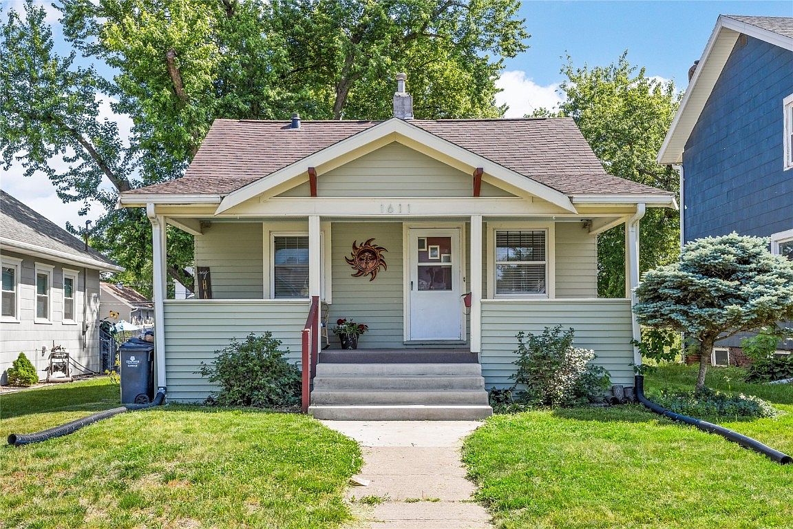 1611 Greene Ave NE, Cedar Rapids, IA 52402 Zillow
