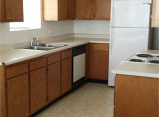 3625 Centennial Cir APT 3, Evans, CO 80620