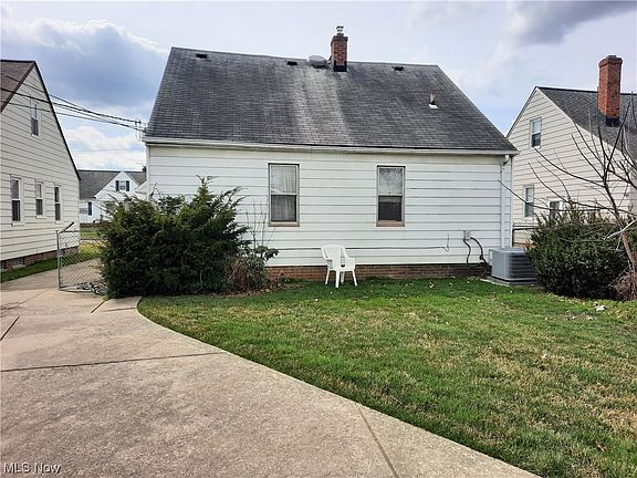 5th image of 13101 Eastwood Blvd