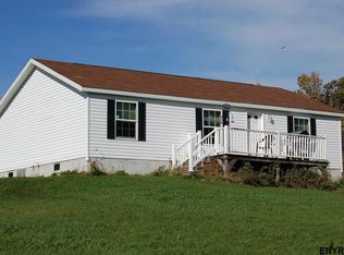 835 Ashgrove Rd, Cambridge, NY 12816