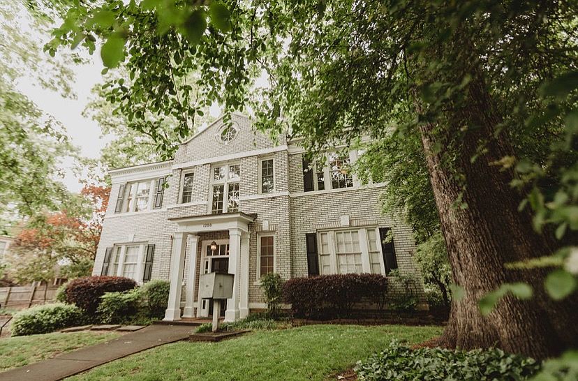 1208 Virginia Avenue NE!