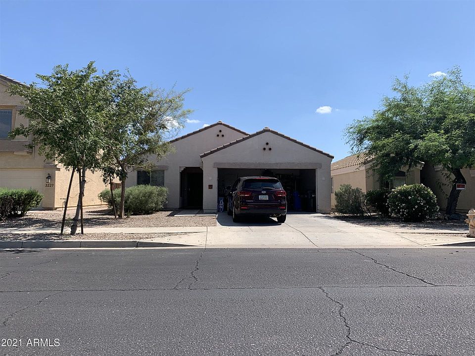 1st image of 3231 W Sunland Ave