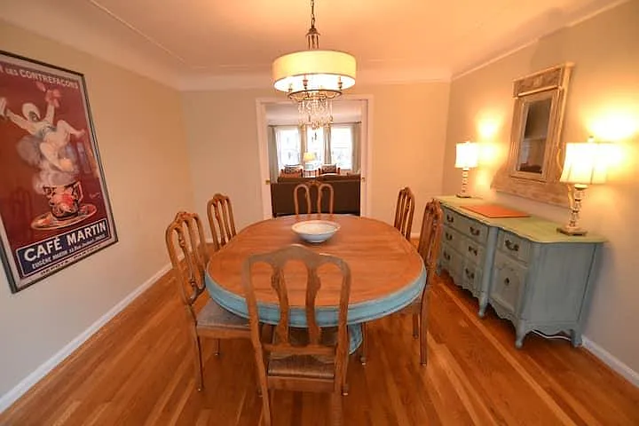 3 bed, 1808 sqft, $2,795 — Photo 3