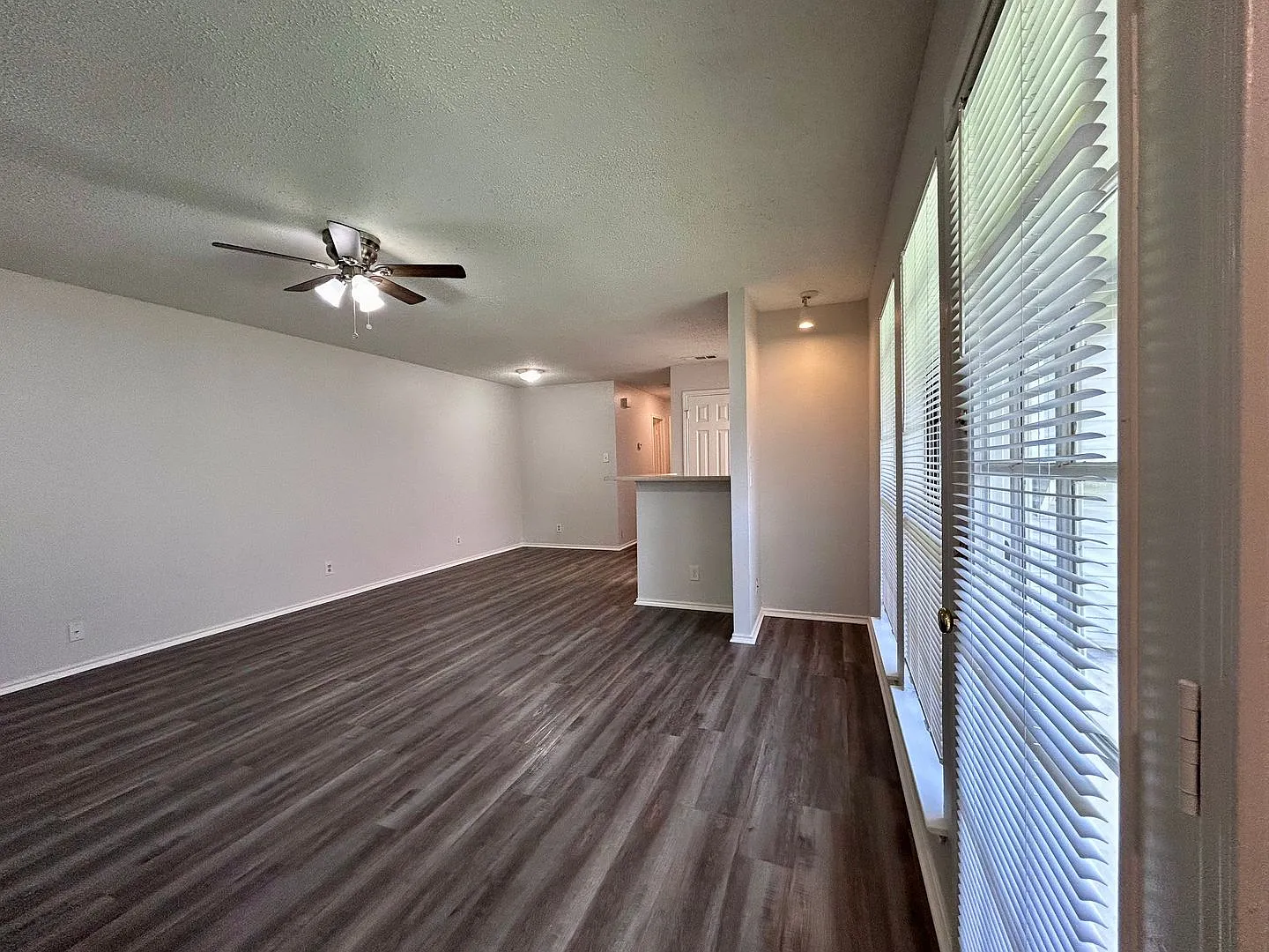 9212 Kempler Dr — Photo 3