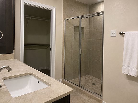 5th image of 4011 Aidin St