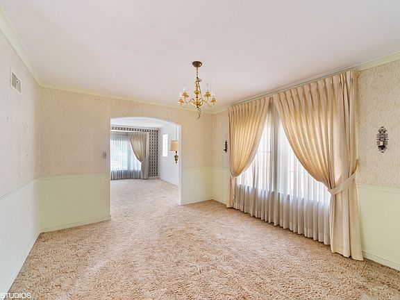 5th image of 2021 N 76th Ave