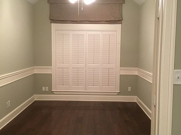 4th image of 1822 Park Pl