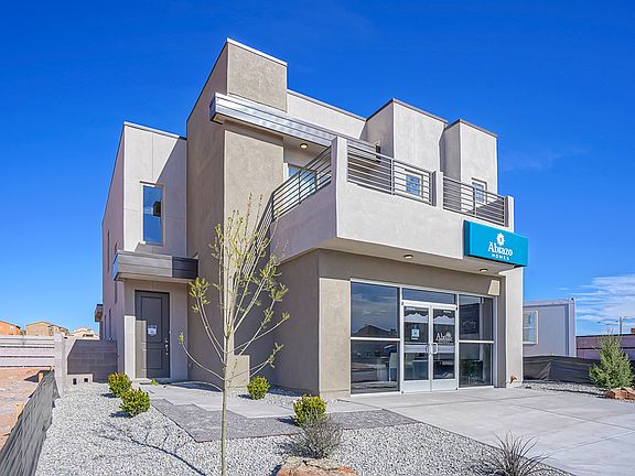 Front Exterior - Loreto 35 North