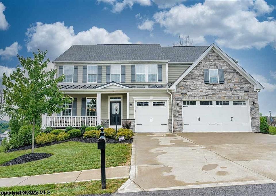 1st image of 90 Falling Water Ln