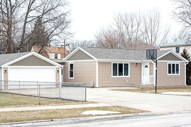1st image of 8050 S Lockwood Ave