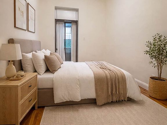 4th image of 438 E 89th St APT 1C