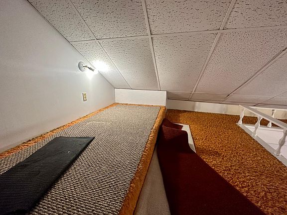 5th image of 17 Washington Ave APT 5
