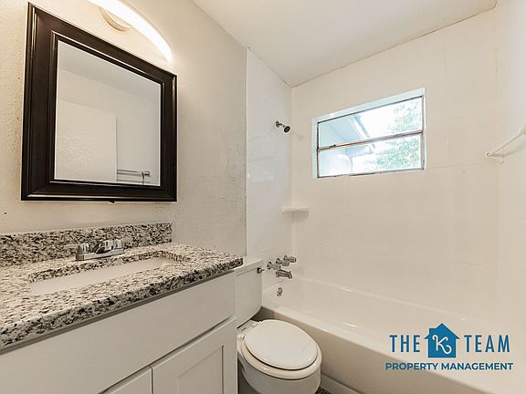 3rd image of 985 Childs Ave #995