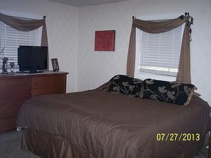 5th image of 502 E Eisenhower St