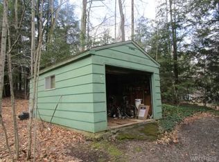 11313 Blanchard Rd, Holland, NY 14080